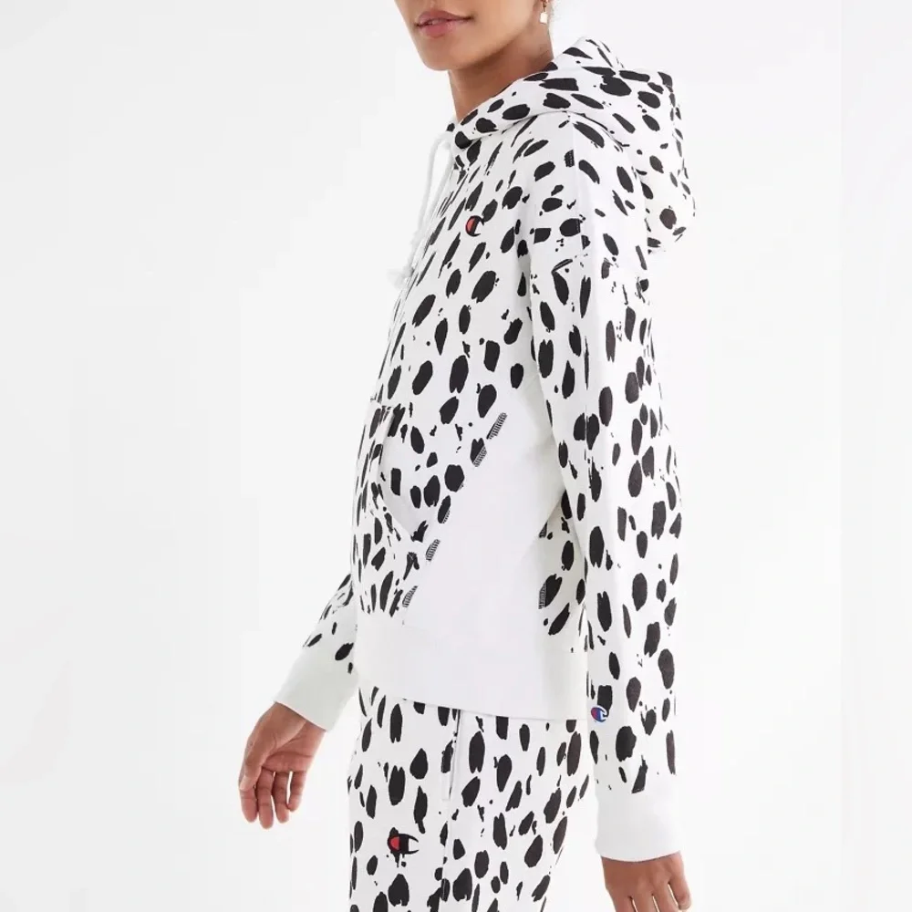 Champion UO Exclusive Animal Print Hoodie Sweatshirt - Picture 3 of 6
